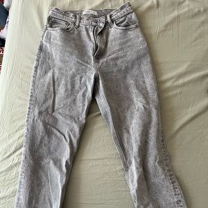Abercrombie the 90s straight jean ultra high rise size 29/8r